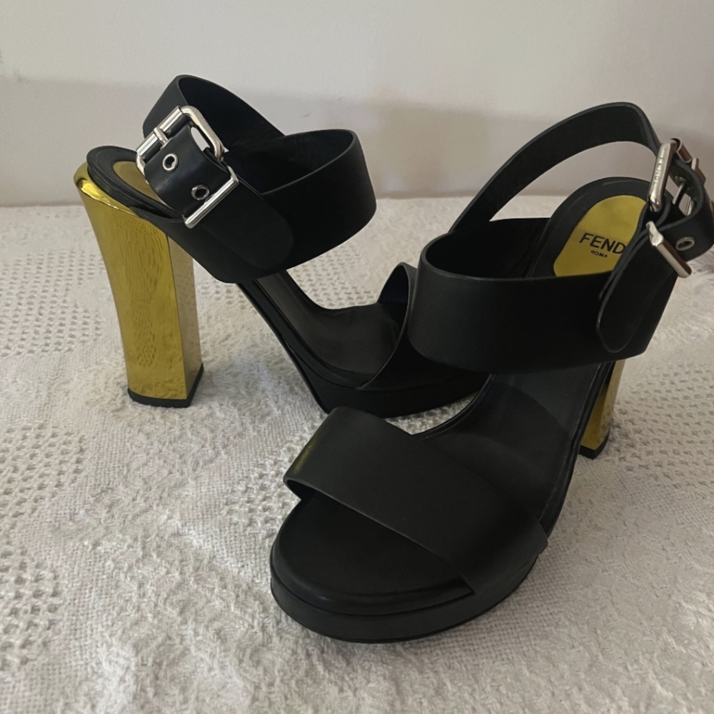Fendi Roma chunky black and gold high heel shoes size 7